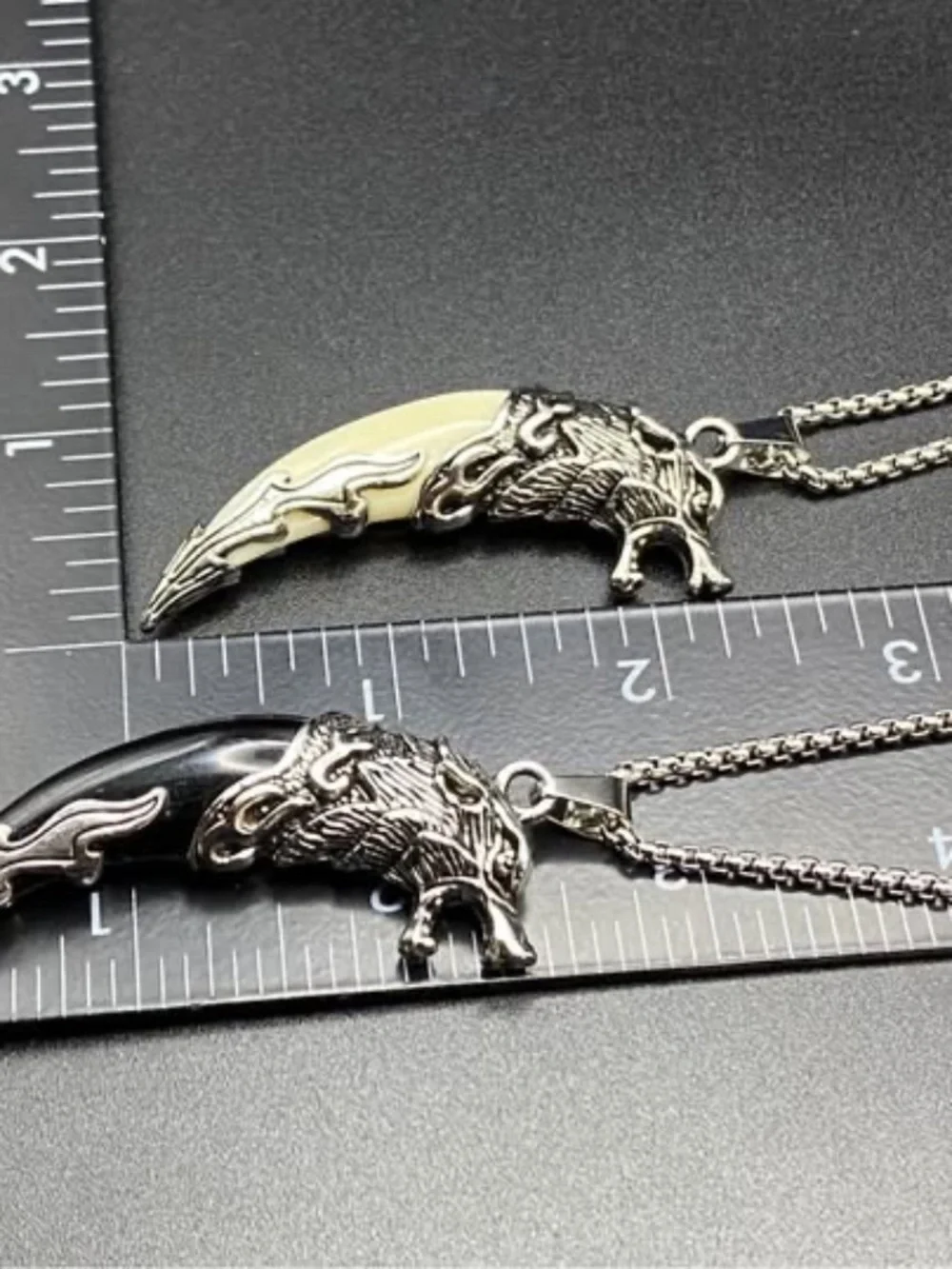 Men’s Viking Wolf Fang Tooth Necklace – Stainless Steel